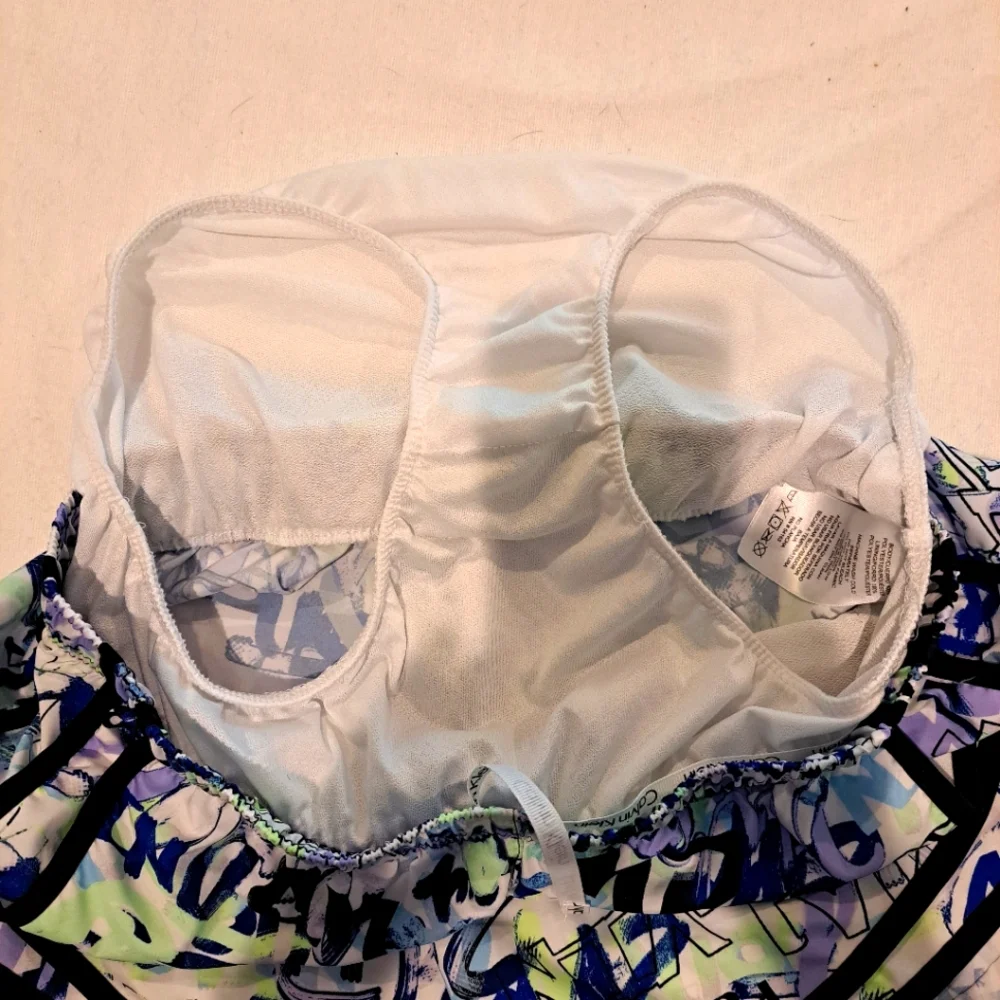 Calvin Klein Running Shorts Graffiti Size Medium - Picture 5 of 6